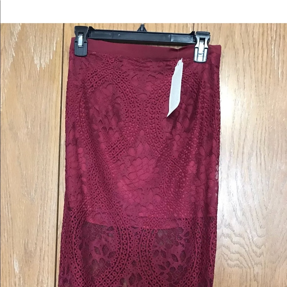Band of Gypsies Women's red lace skirt, size S
